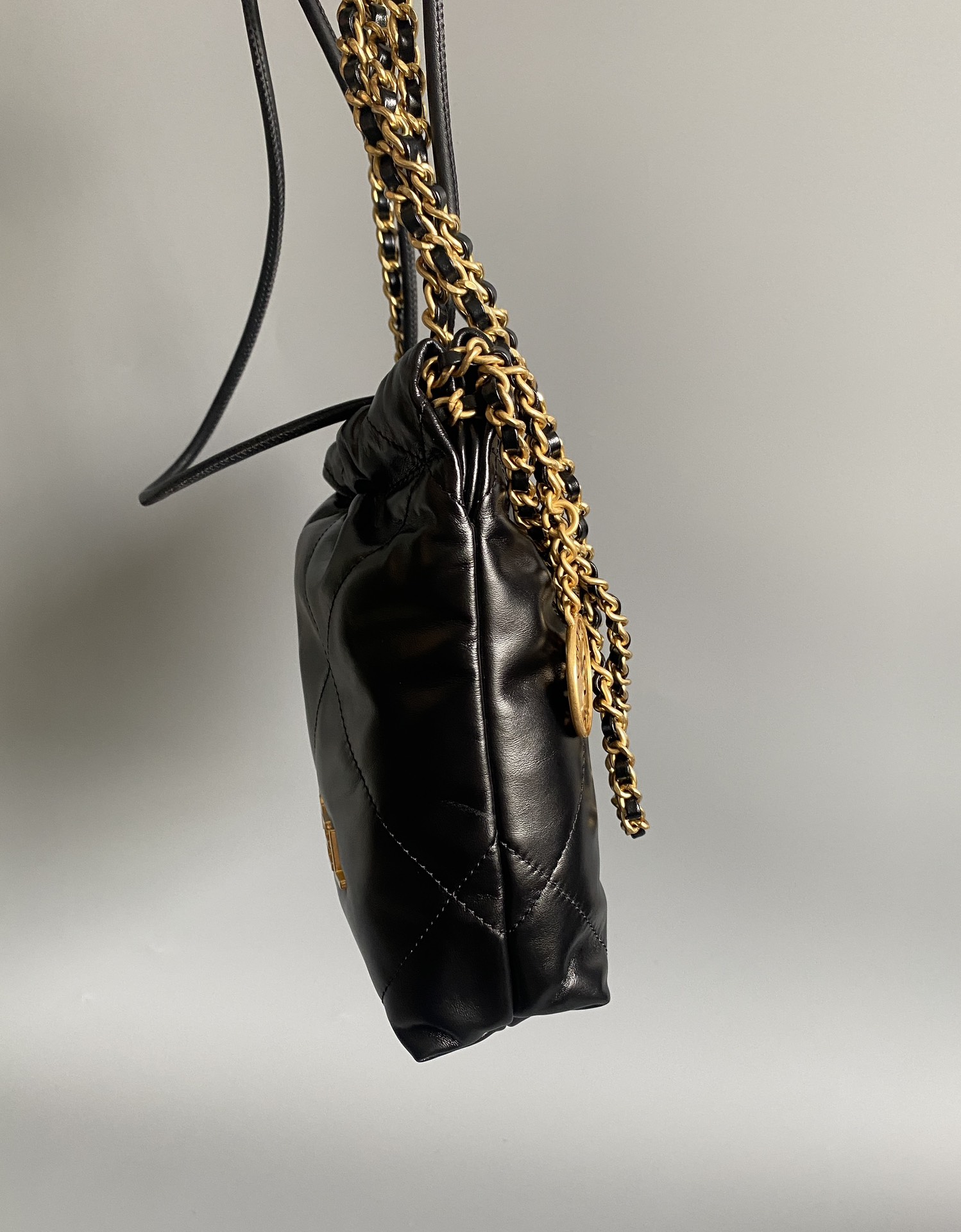 CHANEL 22 - Image 7