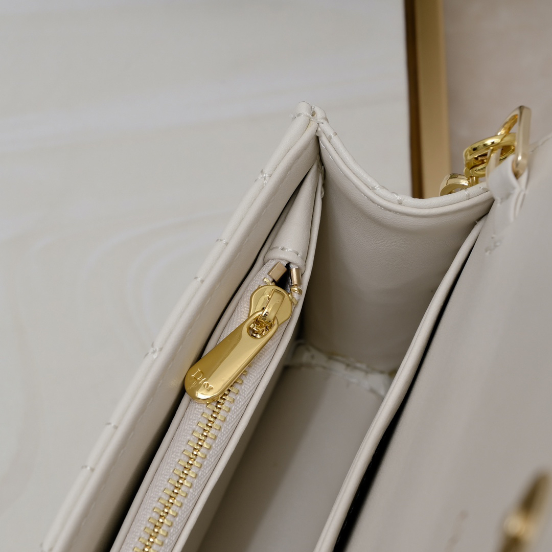 Dior Caro - Image 8