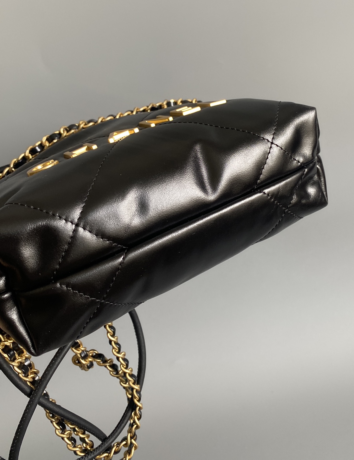 CHANEL 22 - Image 9