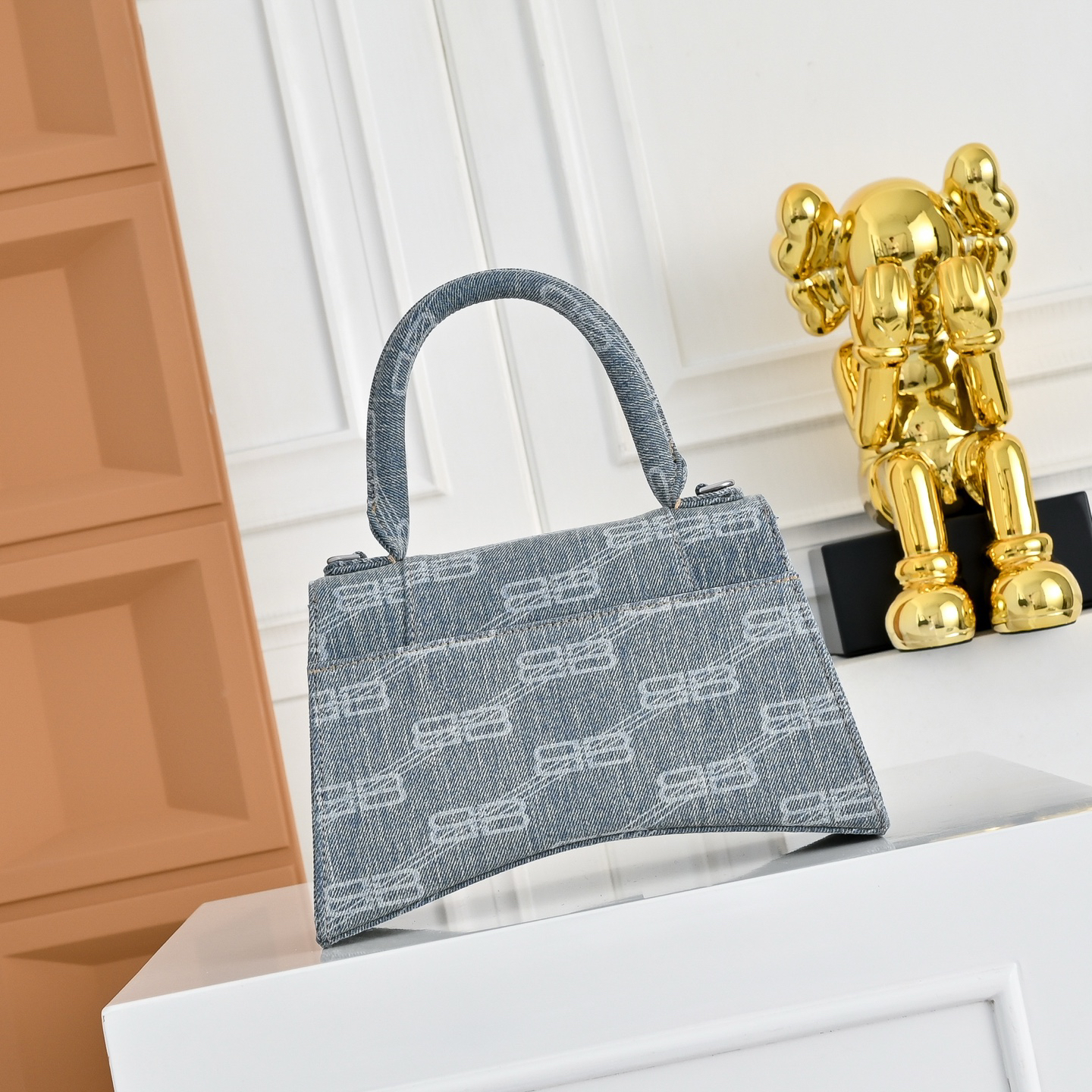 Hourglass Top Handle Bag Small
