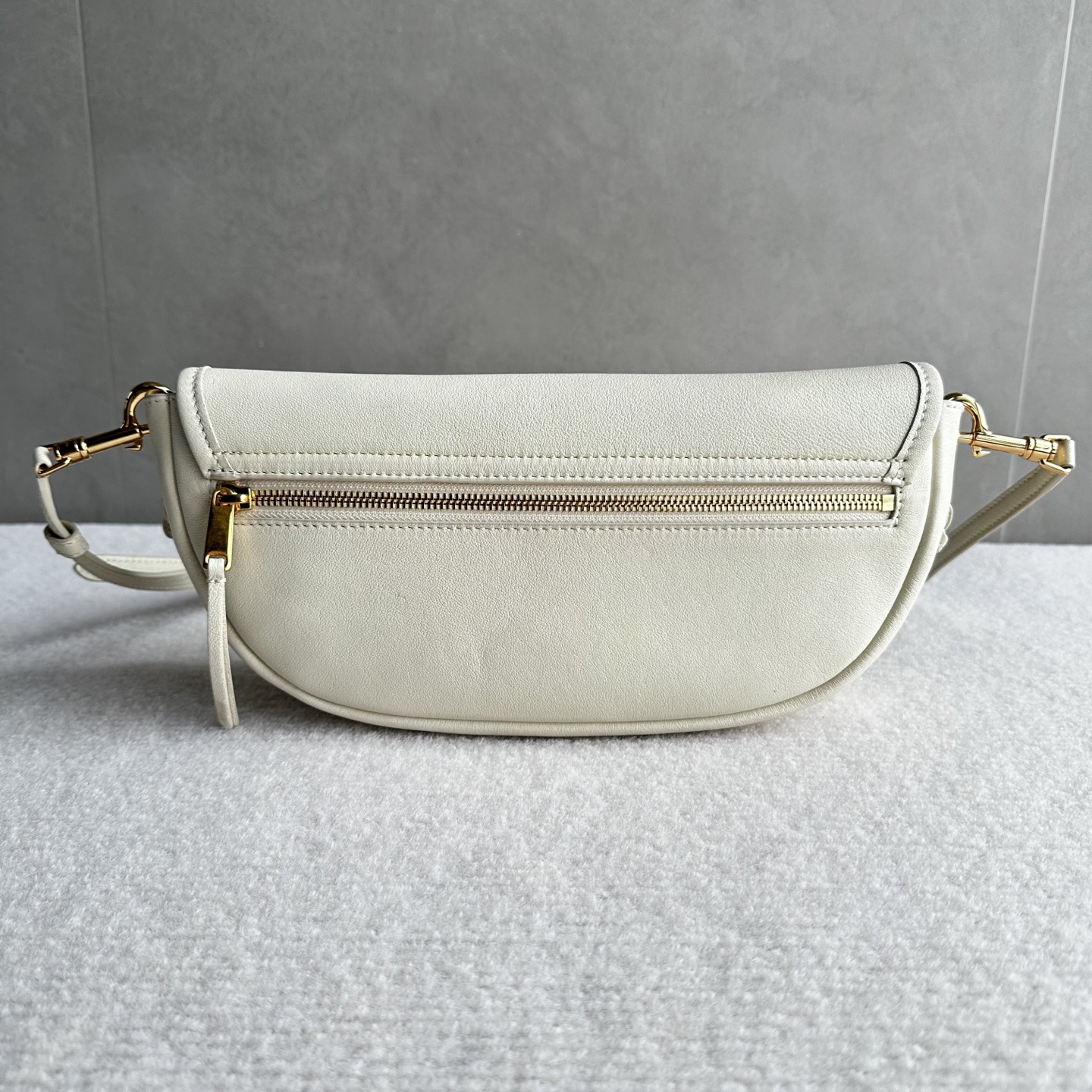 Halfmoon Soft Triomphe Little
