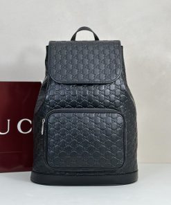 GG Emblem Medium Backpack Black 43.9 × 33.8 × 15 cm