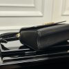 M83077 Twist West Pochette