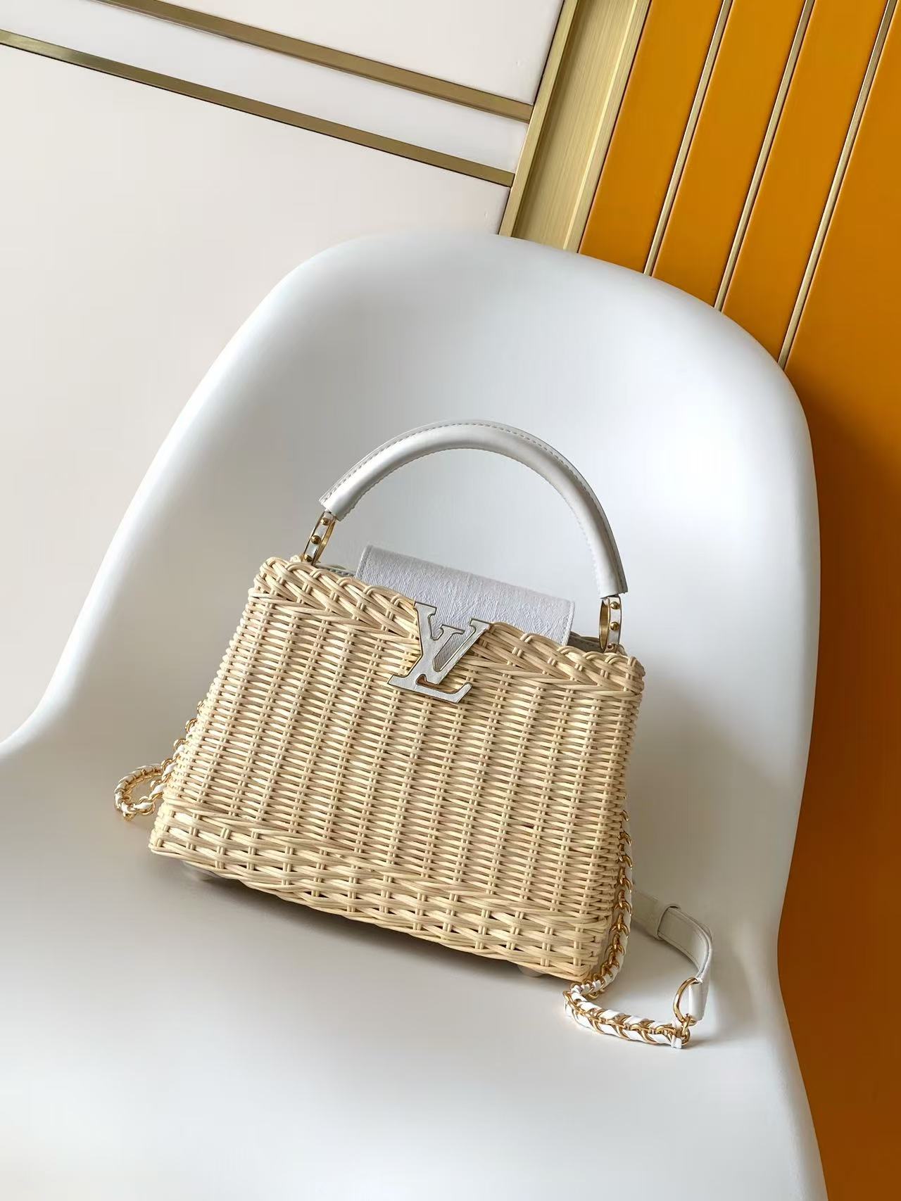 M28543 Capucines BB