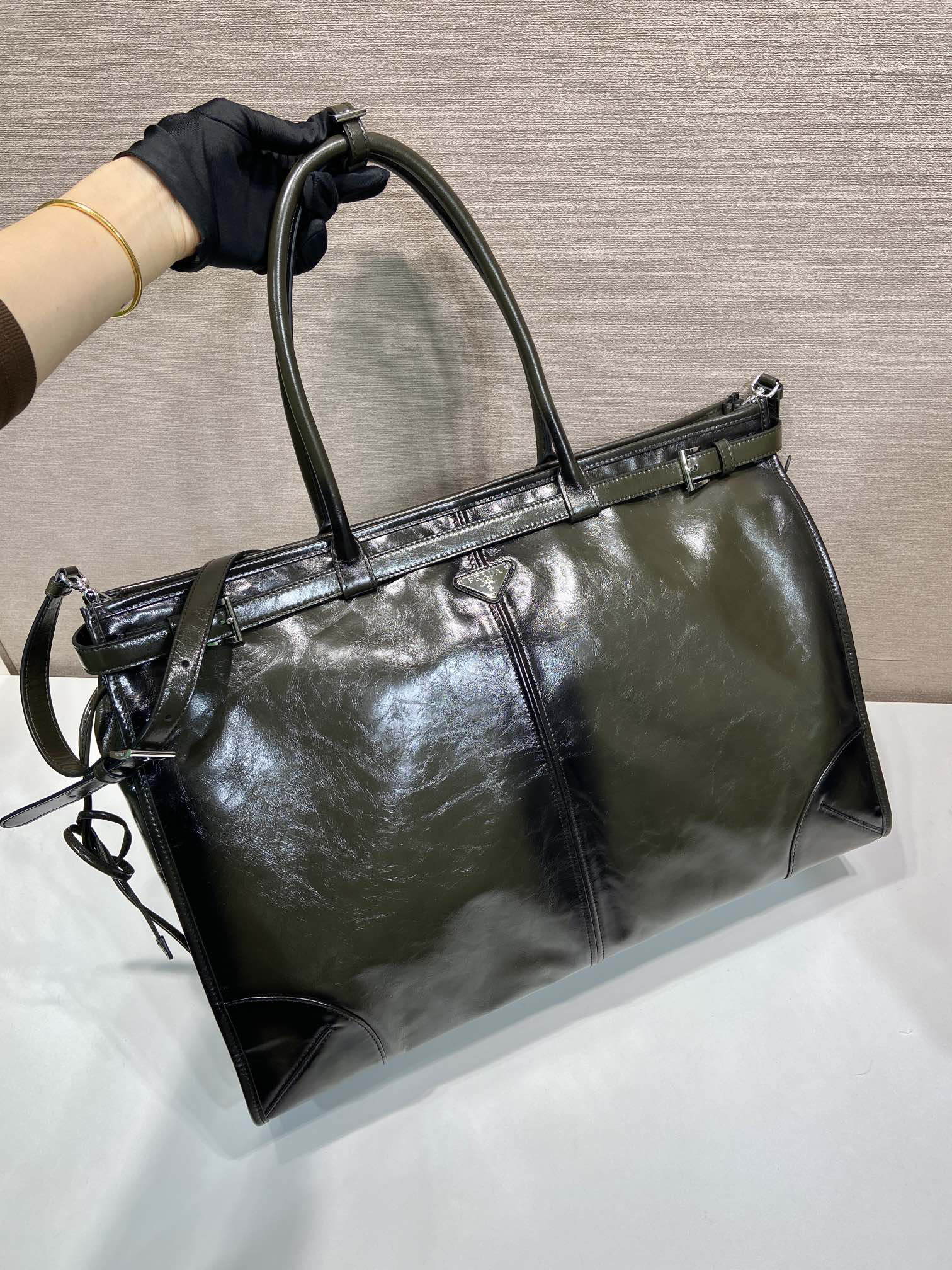 Bonnie Antiqued Leather Tote Bag - Image 8