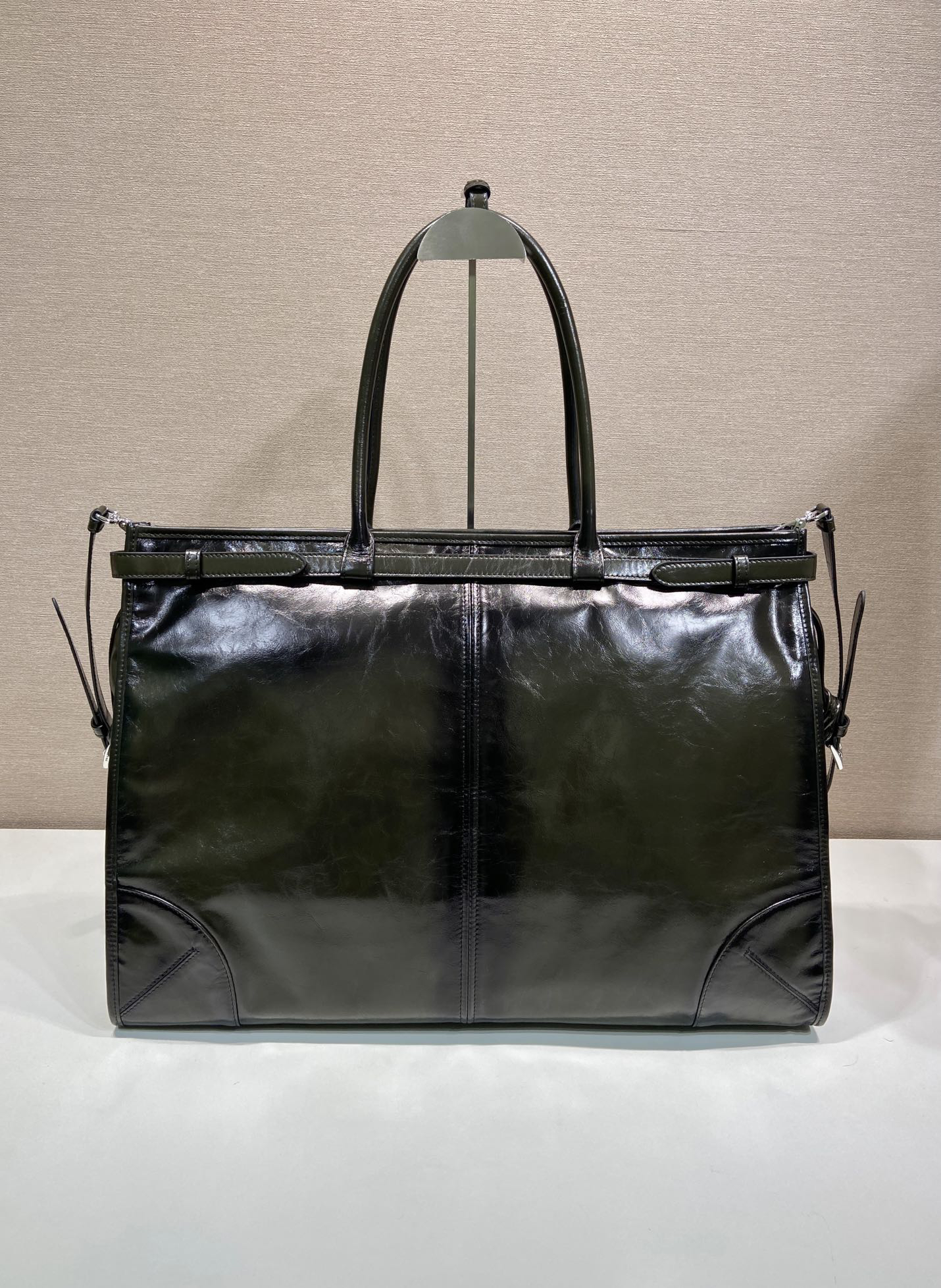 Bonnie Antiqued Leather Tote Bag - Image 9