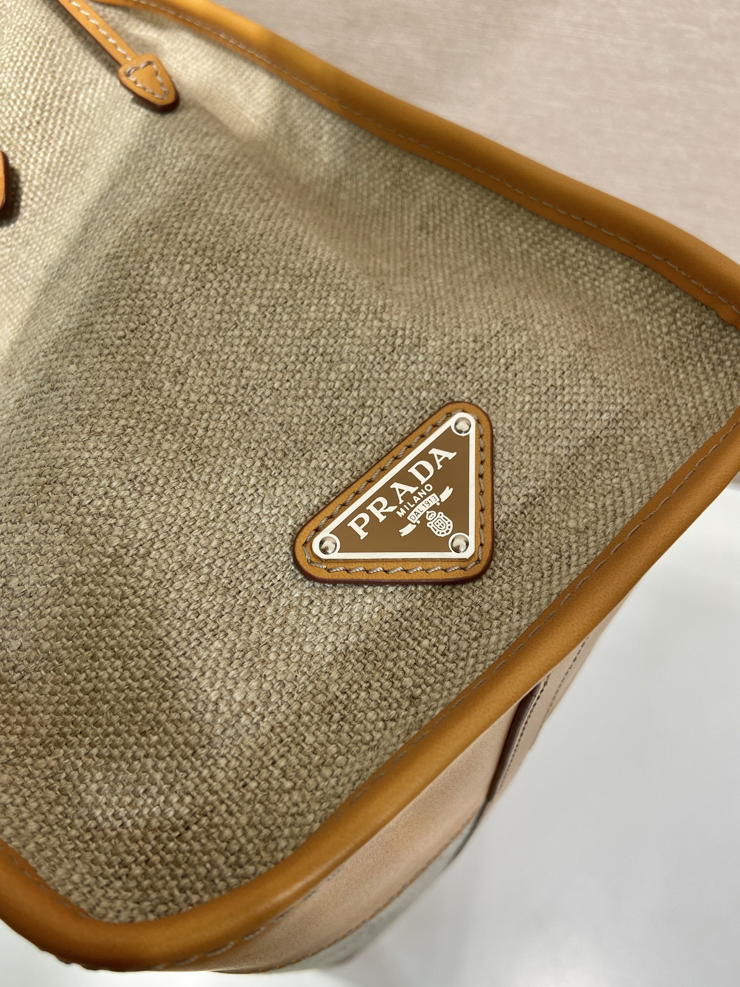 Bonnie Linen and Leather Tote Bag - Image 6