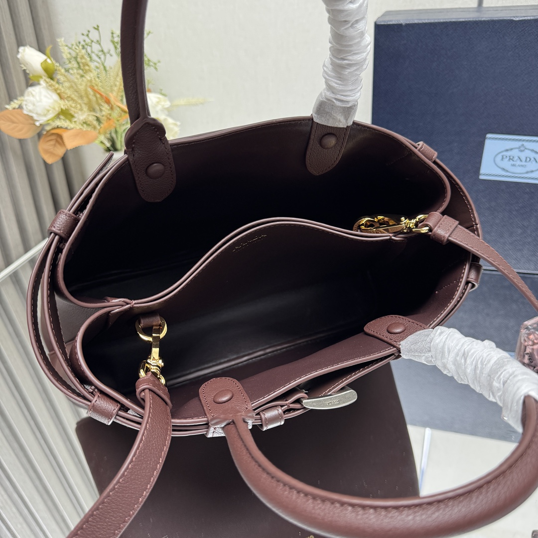 Buckle Small Leather Handbag with Belt - Image 5