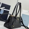 Galleria Medium Leather Bag
