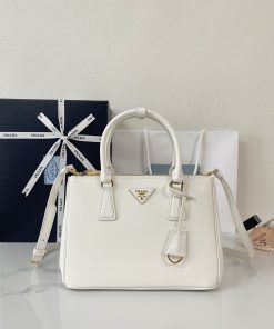 Galleria medium leather bag White 19.5x28.0x12.0 CM