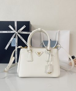 Galleria small leather bag White 16.5x24.5x11.0 CM